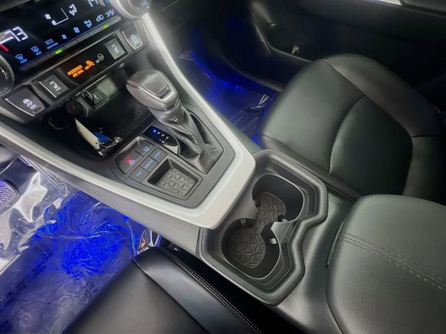 Used 2020 Toyota RAV4 XLE Premium FWD image 25