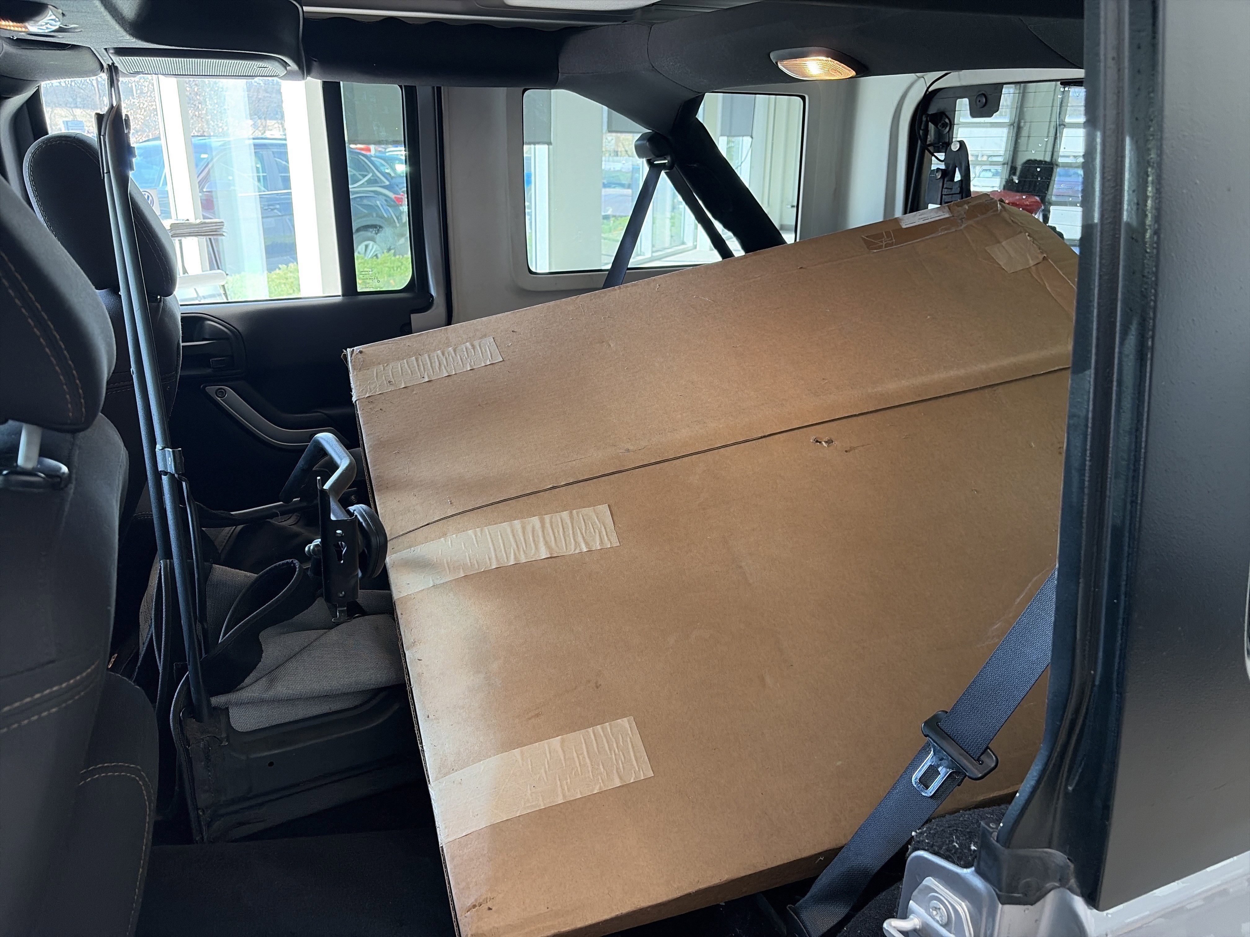 Used 2017 Jeep Wrangler Unlimited Sahara image 22