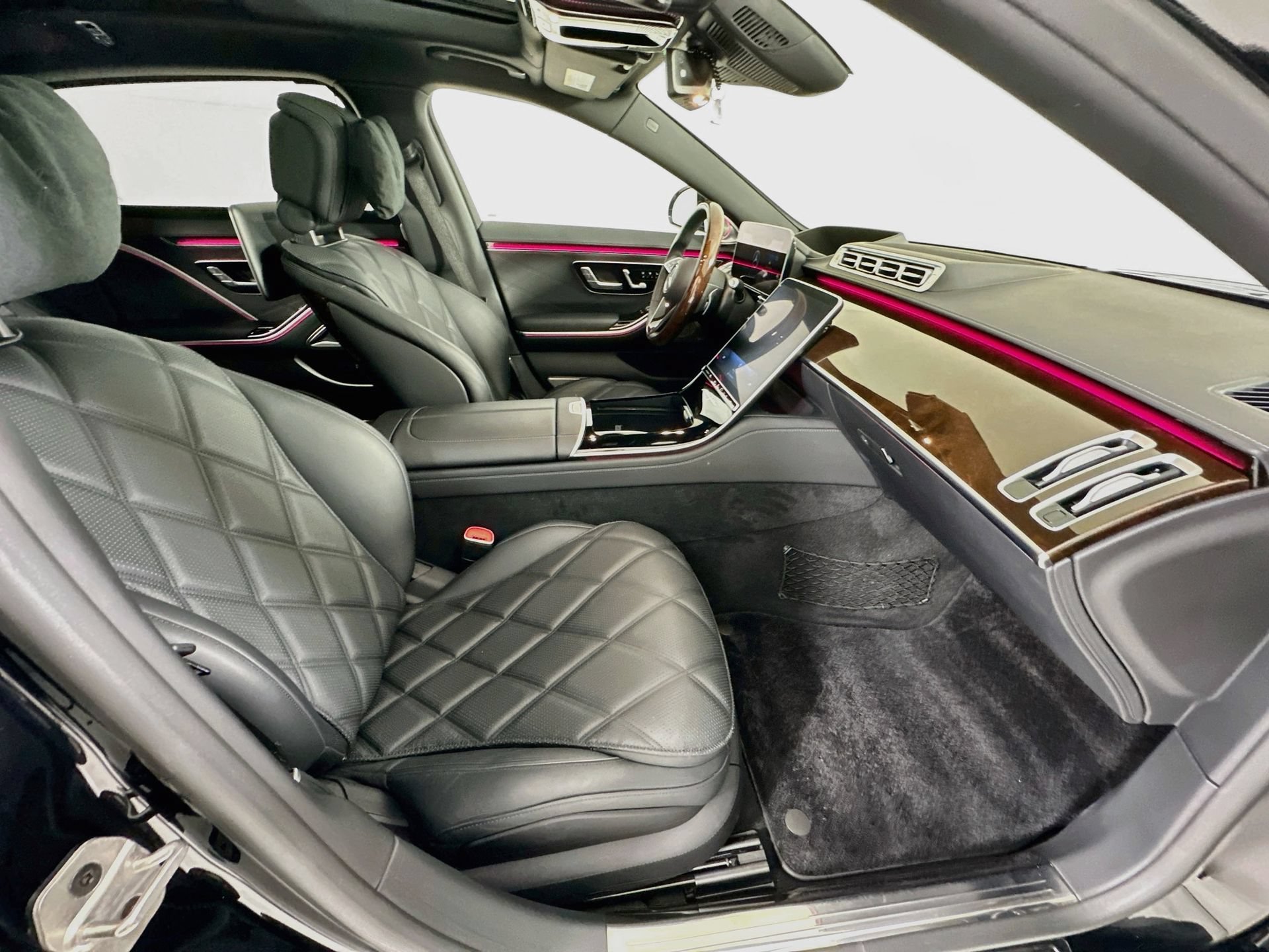 Used 2024 Mercedes-Benz Maybach S 680 4MATIC image 32