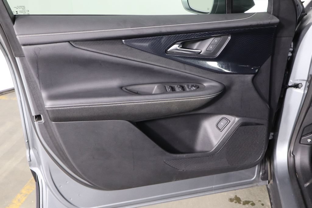 Used 2024 Chevrolet Blazer EV LT AWD/4WD image 19
