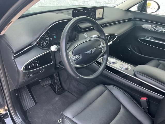 Used 2025 Genesis GV70 2.5T AWD/4WD image 15