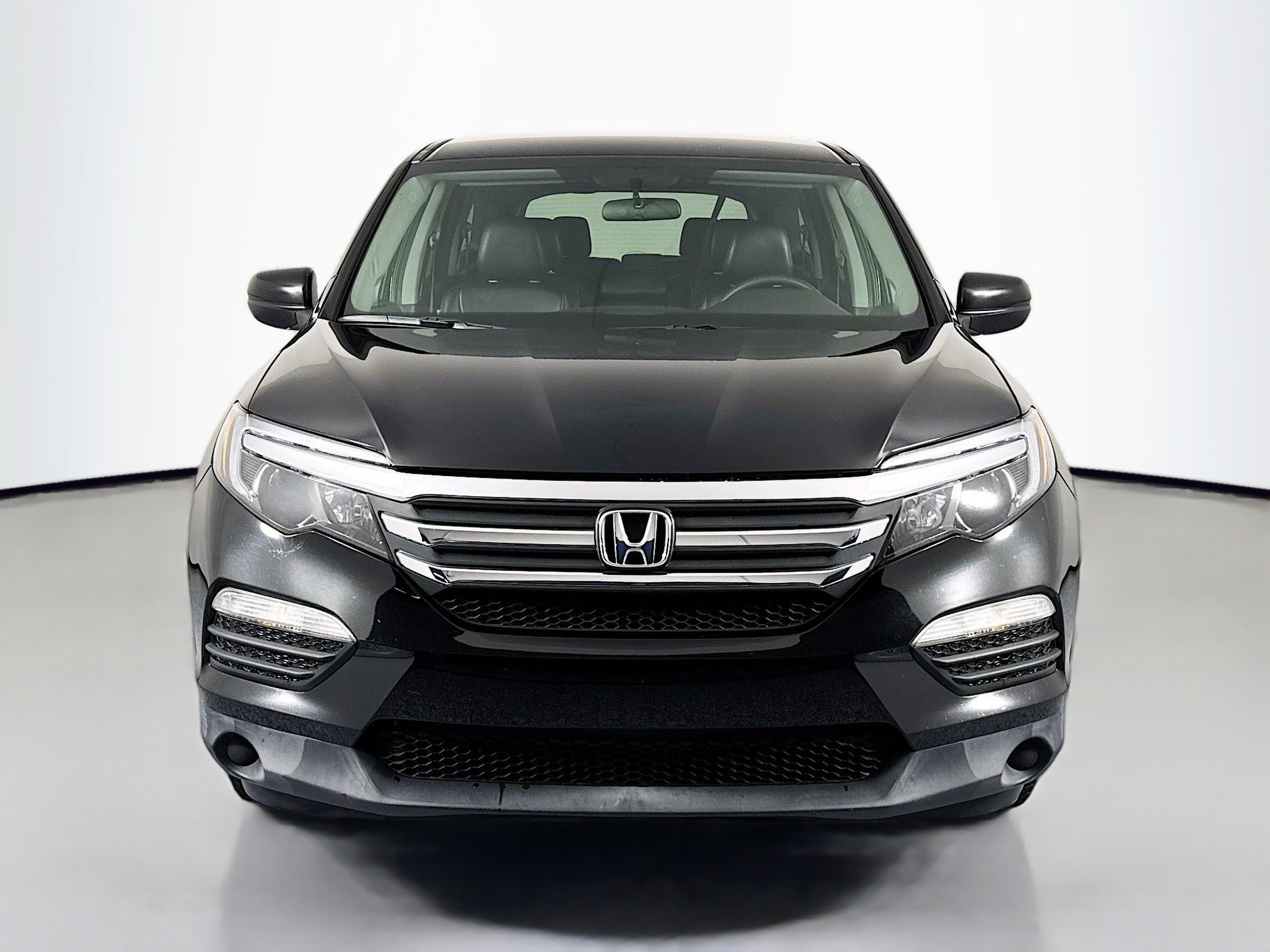 Certified 2017 Honda Pilot LX image 2
