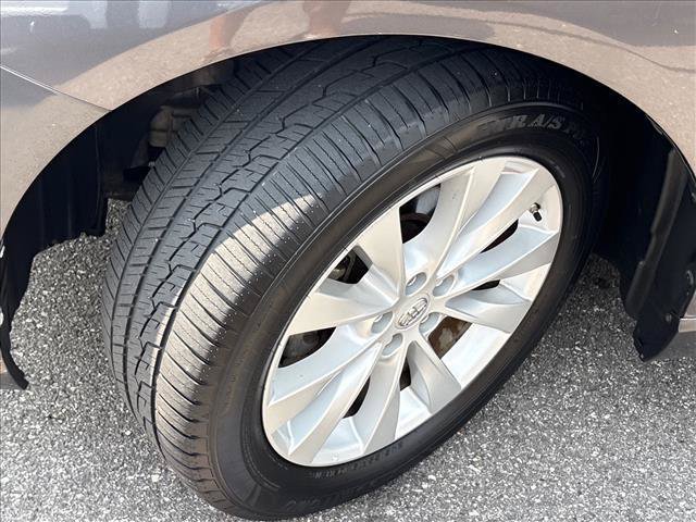 Used 2014 Toyota Venza XLE FWD image 24