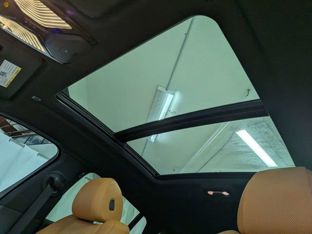 Used 2023 BMW X6 xDrive40i w/ M Sport Package AWD/4WD image 13