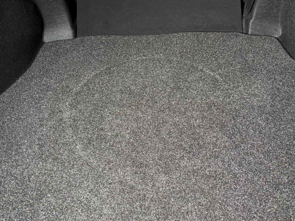 Used 2018 Toyota Camry LE FWD image 21