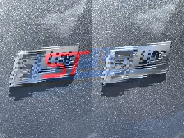 Used 2025 Ford Explorer ST-Line w/ ST-Line Street Pack AWD/4WD image 33