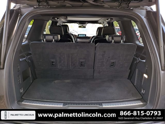 Used 2020 Lincoln Navigator Reserve w/ Equipment Group 208A Reserve AWD/4WD image 12