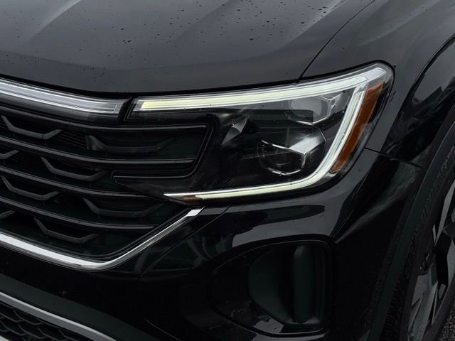 Used 2025 Volkswagen Atlas Cross Sport SE video 2