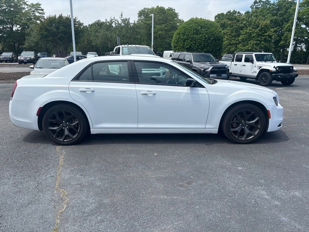 Used 2023 Chrysler 300 Touring w/ Sport Appearance Package RWD image 8