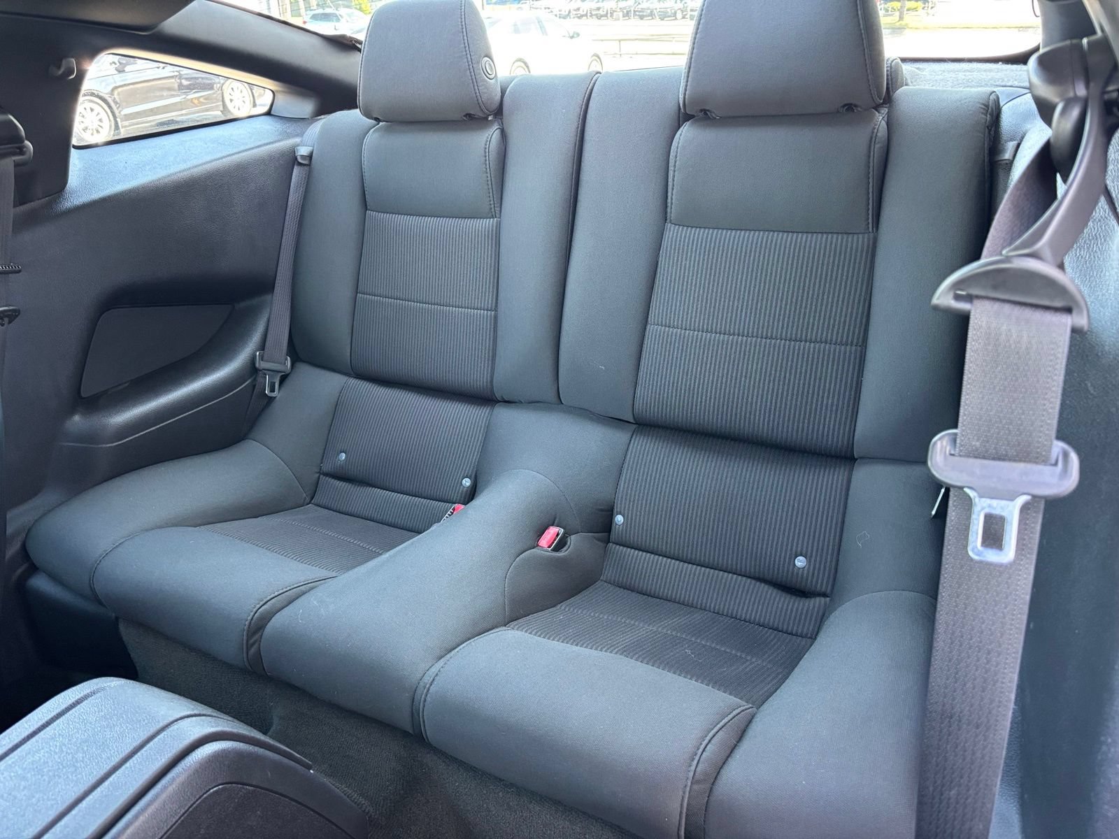 Used 2014 Ford Mustang Coupe RWD image 16