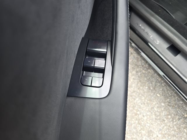 Used 2025 Tesla Model 3 Long Range AWD/4WD image 16