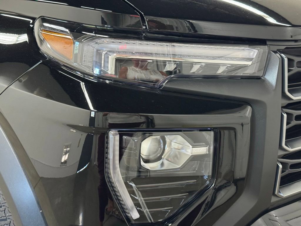 New 2025 GMC Canyon AT4 image 10