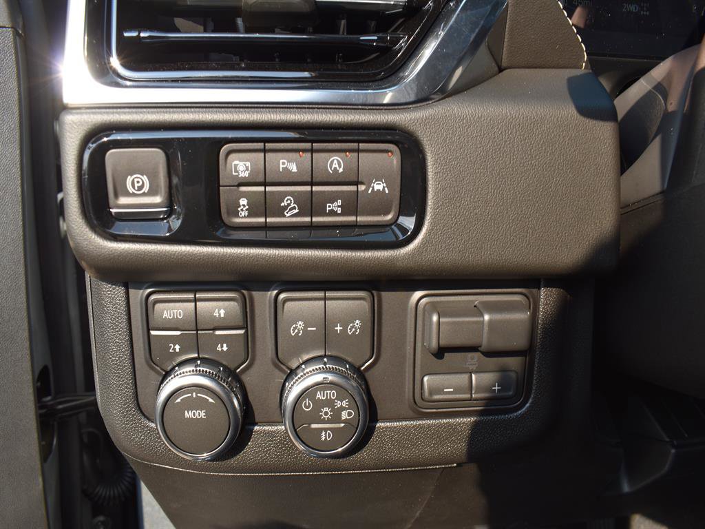 New 2026 GMC Yukon XL Elevation image 15