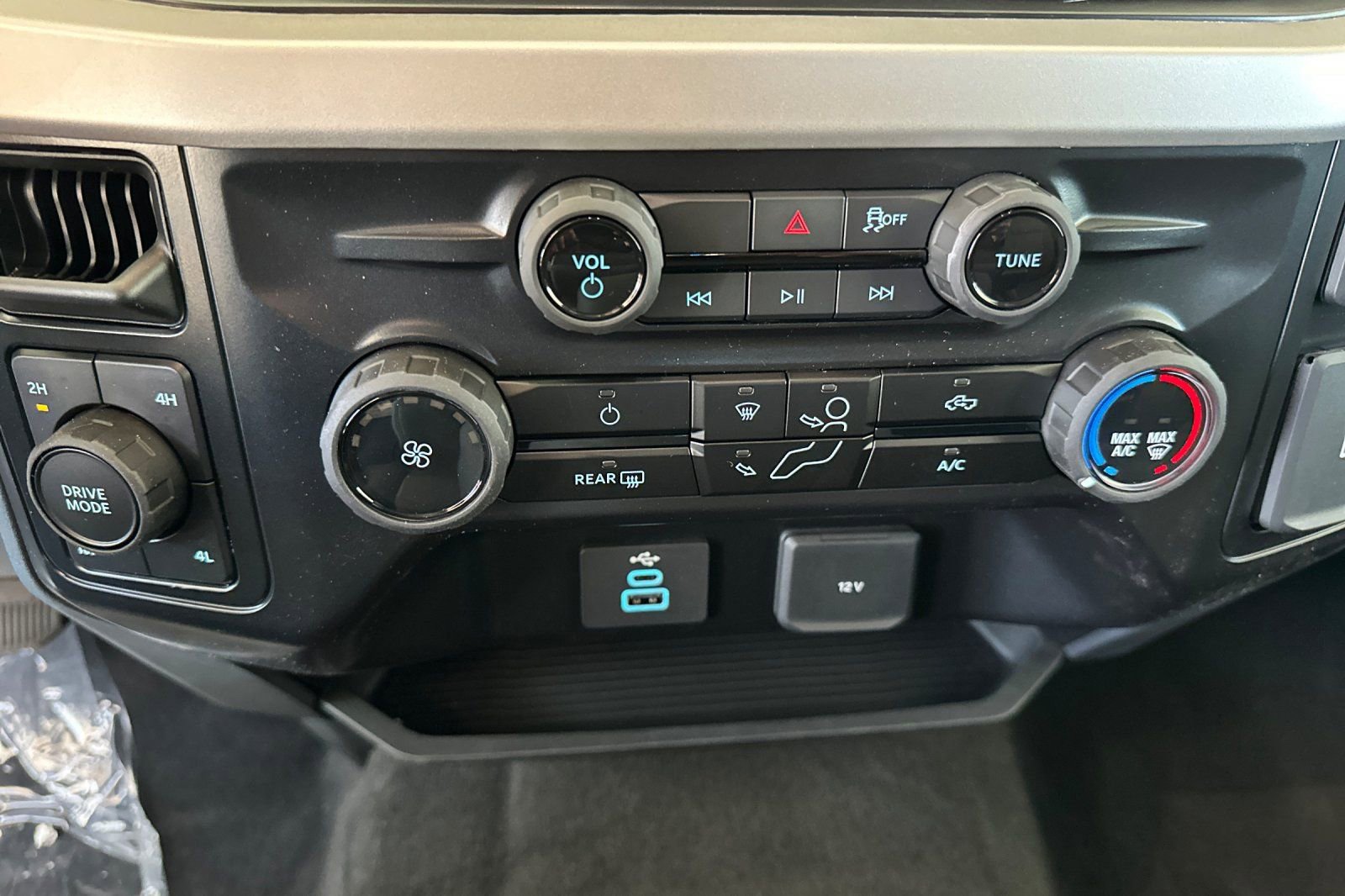 New 2026 Ford F350 XL w/ STX Appearance Package image 21