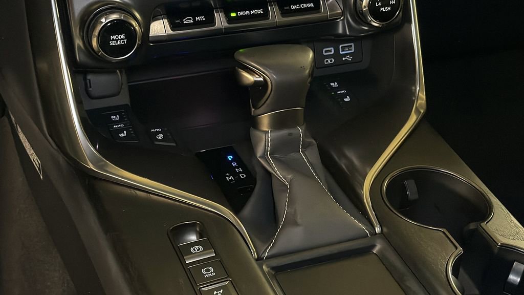 Used 2024 Lexus LX 600 4WD w/ Appearance Package image 24