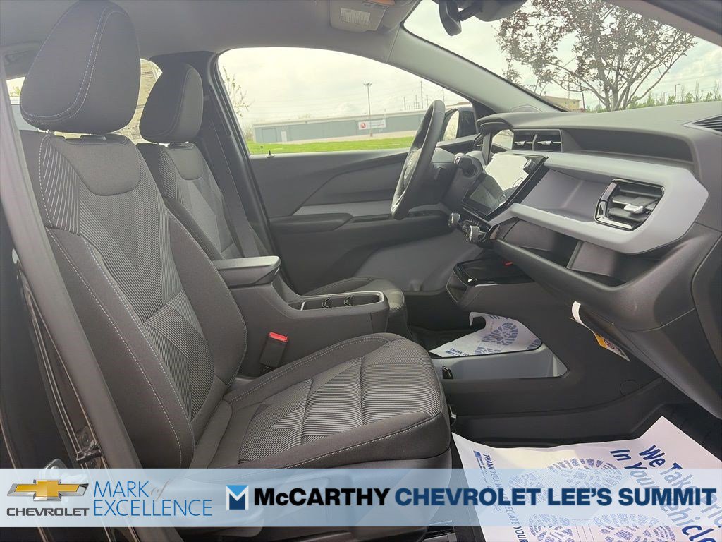 New 2027 Chevrolet Bolt LT w/ Comfort Package FWD image 26