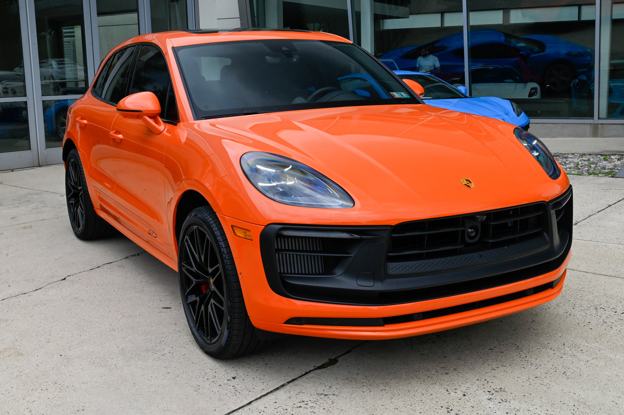 Used 2023 Porsche Macan GTS AWD/4WD image 3