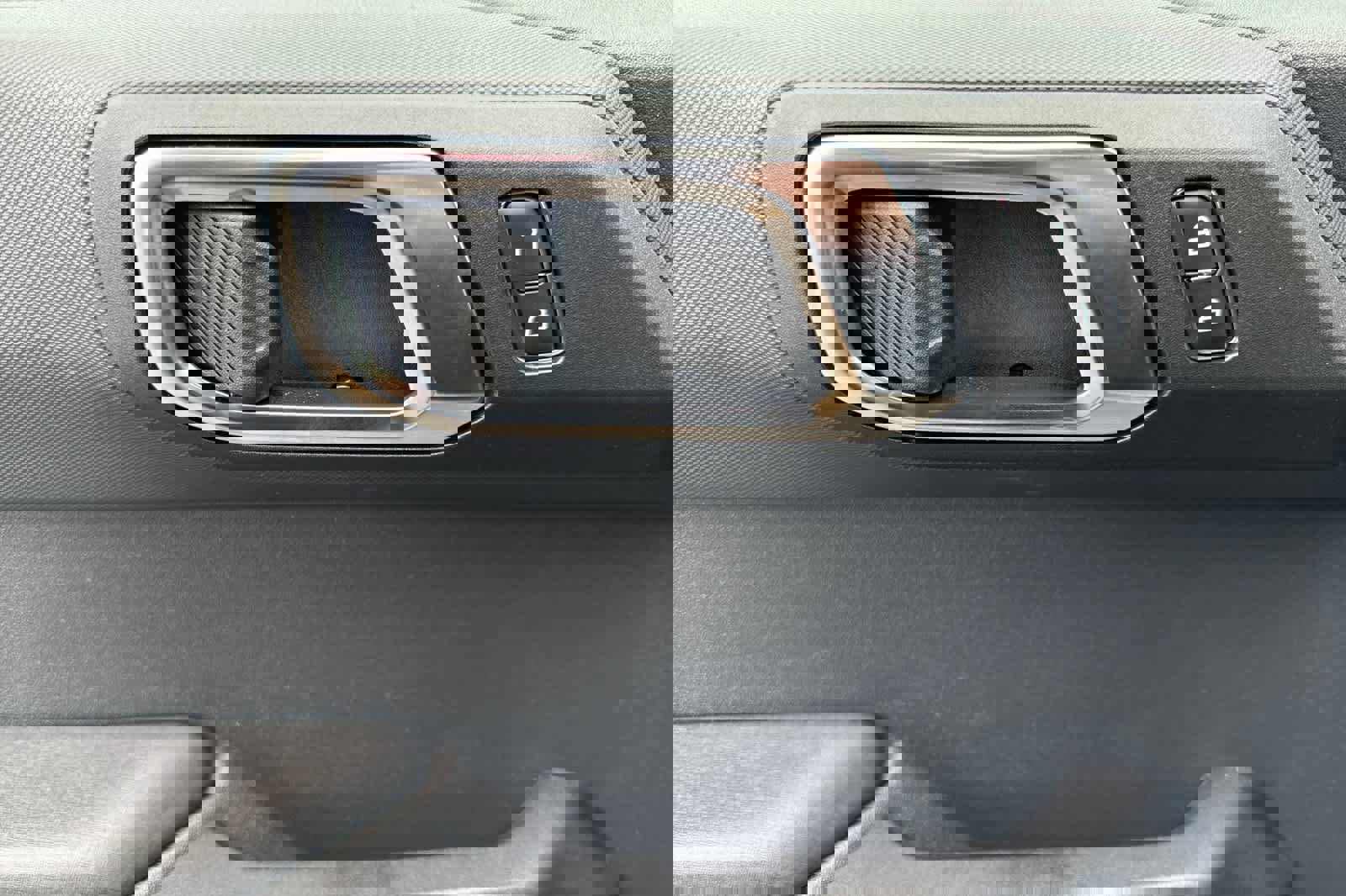 Used 2025 Ford Bronco Big Bend image 11