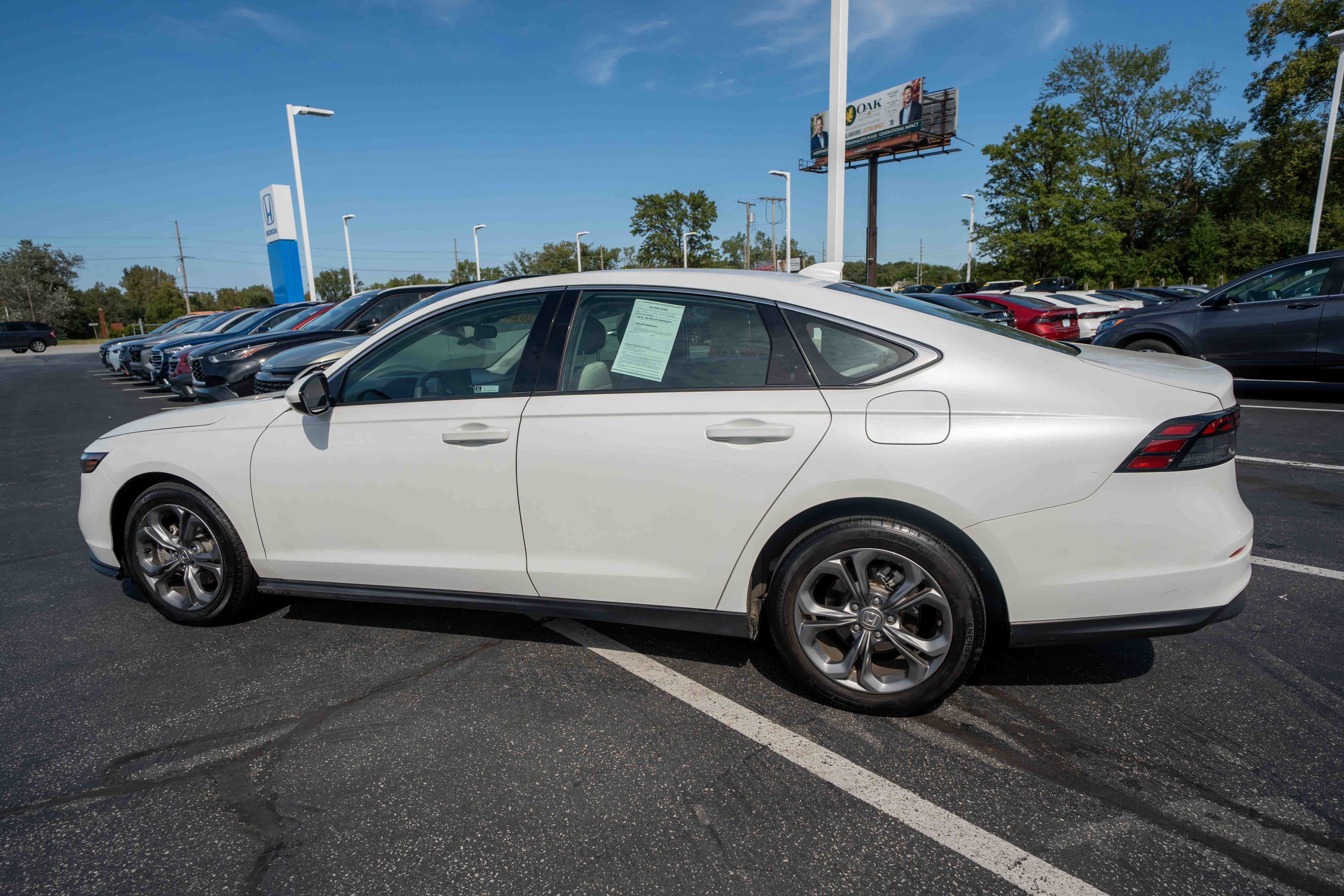 Used 2024 Honda Accord EX image 4