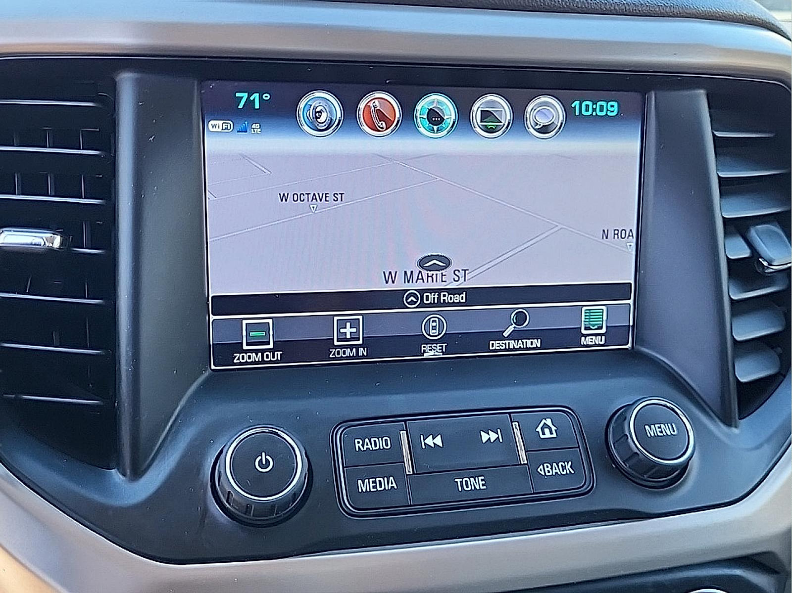 Used 2019 GMC Acadia Denali w/ Technology Package AWD/4WD image 24
