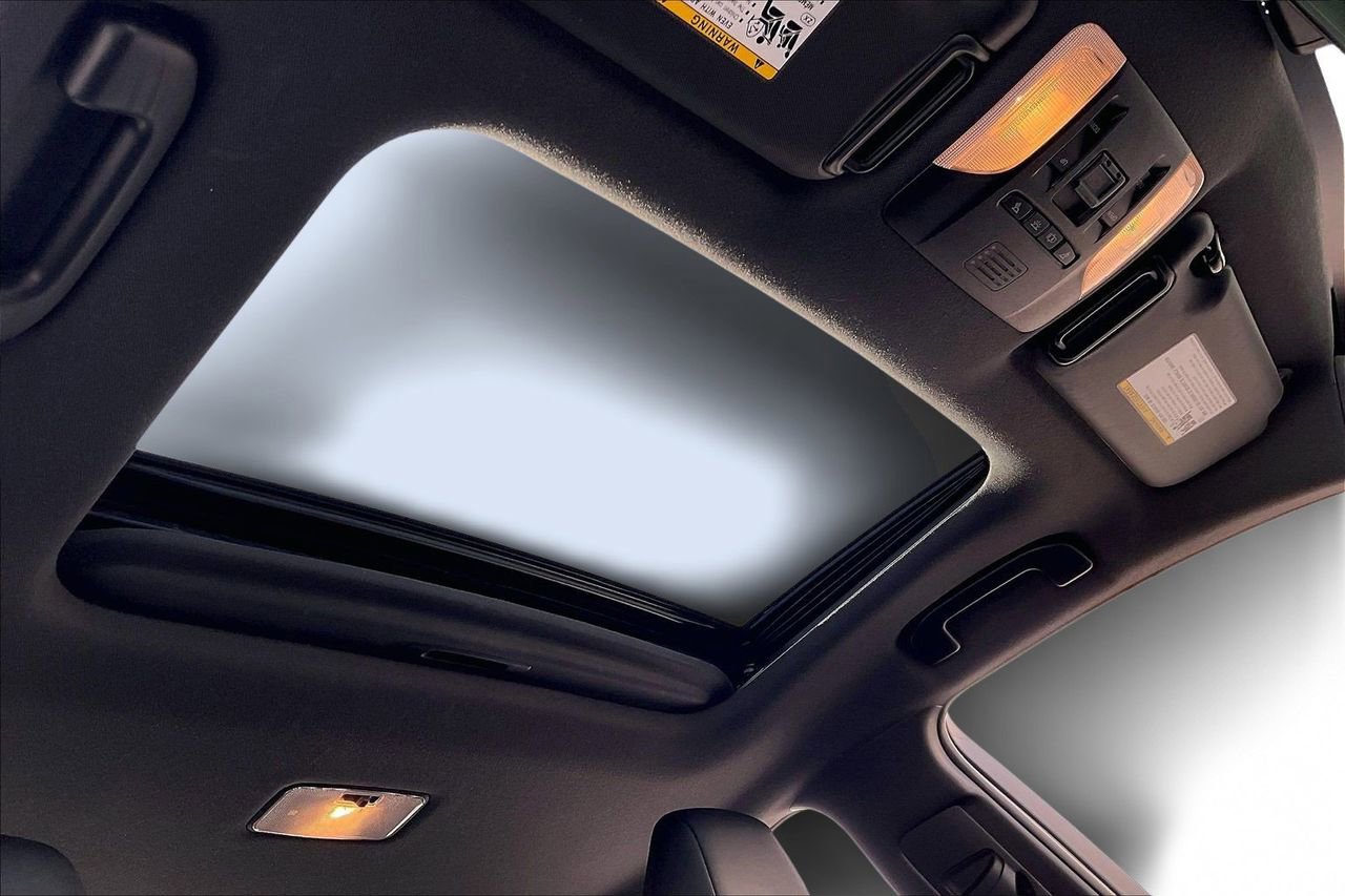 Used 2020 Toyota Corolla XSE image 17