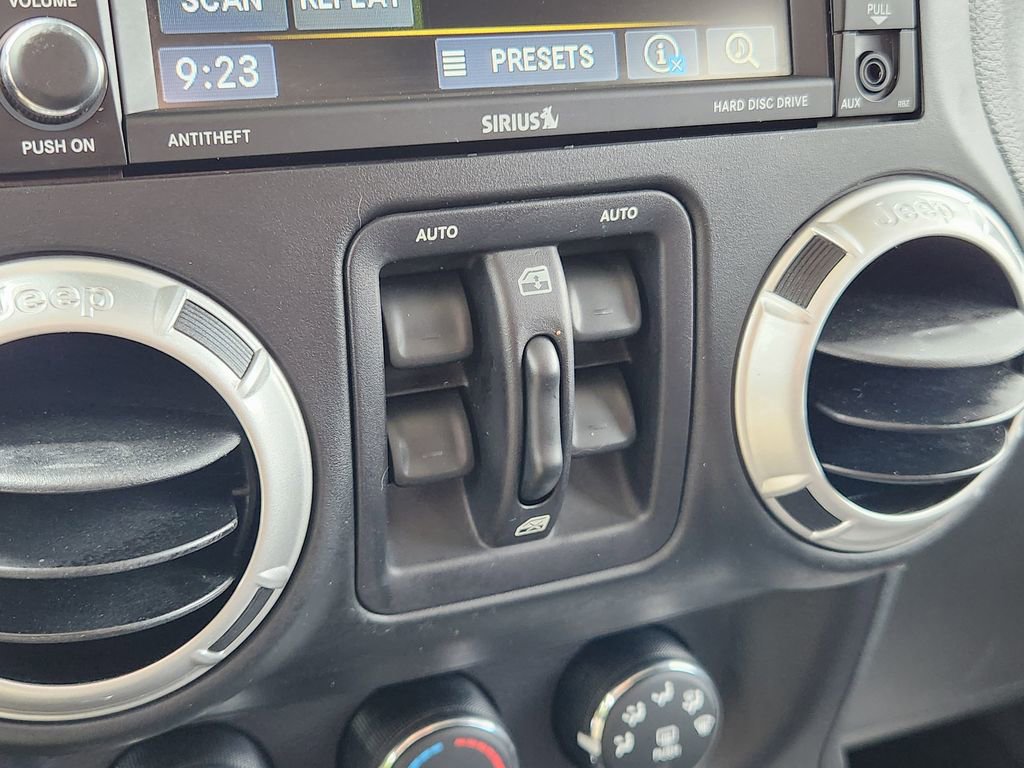 Used 2015 Jeep Wrangler Unlimited Sport image 25