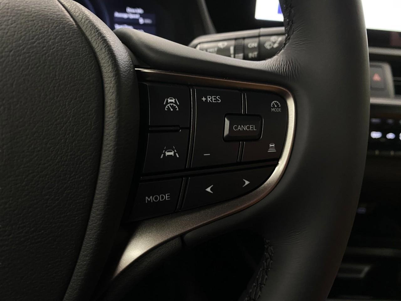 New 2025 Lexus UX 300h AWD w/ Accessory Package (Z2) image 16