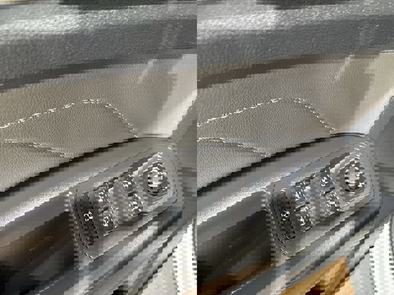 Used 2022 Volkswagen Atlas SE image 13