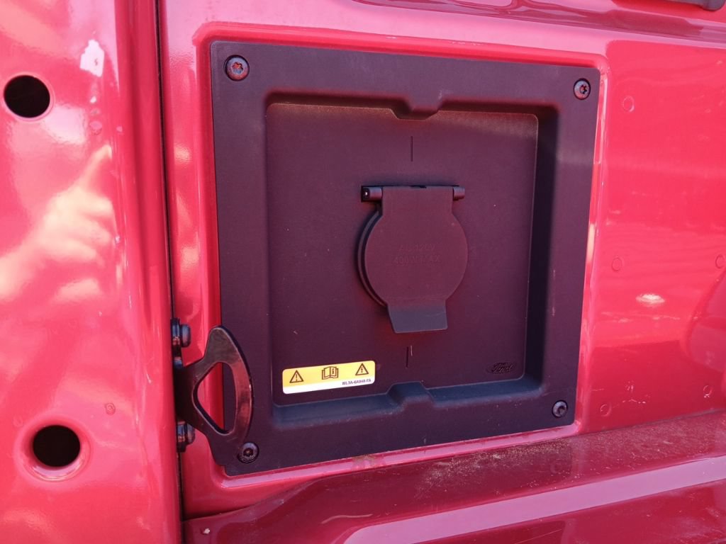 Used 2023 Ford F150 Raptor AWD/4WD image 7