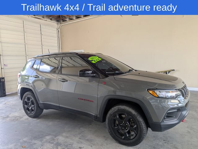 Used 2023 Jeep Compass Trailhawk AWD/4WD image 2