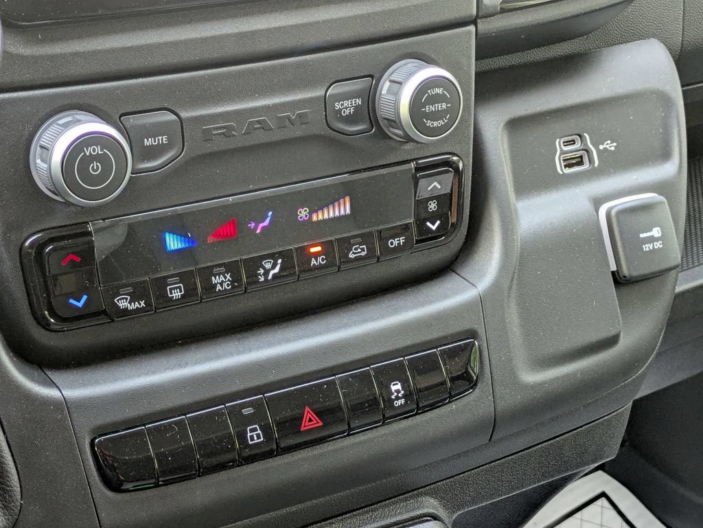 New 2025 RAM ProMaster 3500 w/ Convenience Group FWD image 19