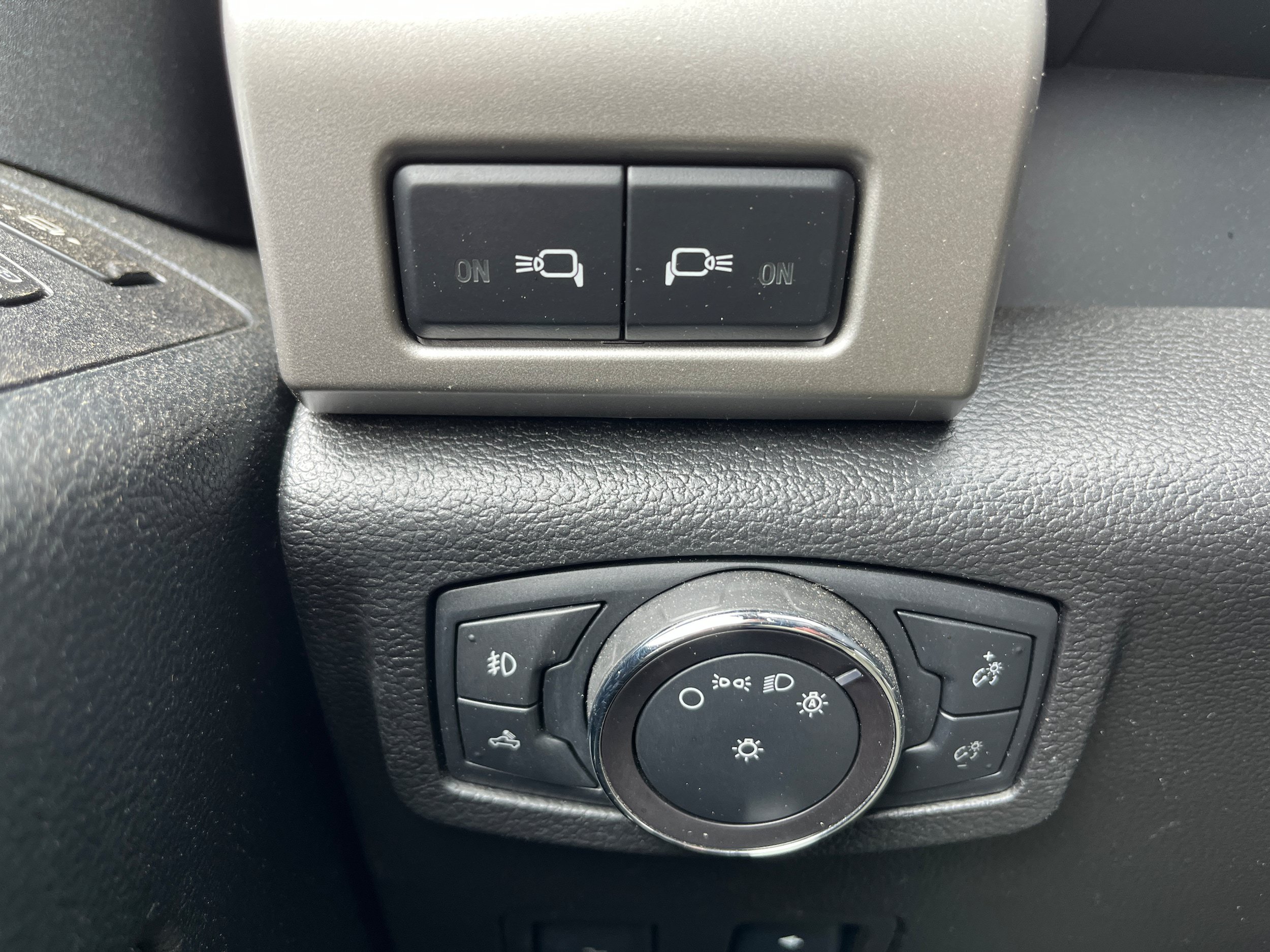 Used 2018 Ford F250 Lariat w/ Lariat Ultimate Package AWD/4WD image 21