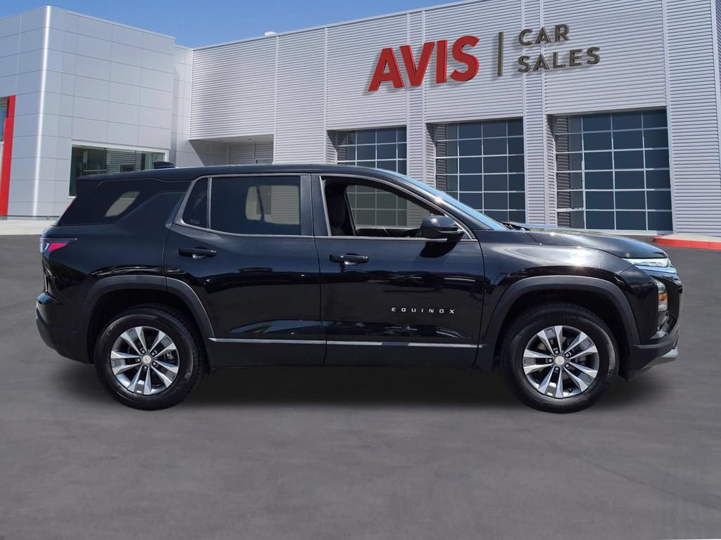 Used 2025 Chevrolet Equinox LT AWD/4WD image 5