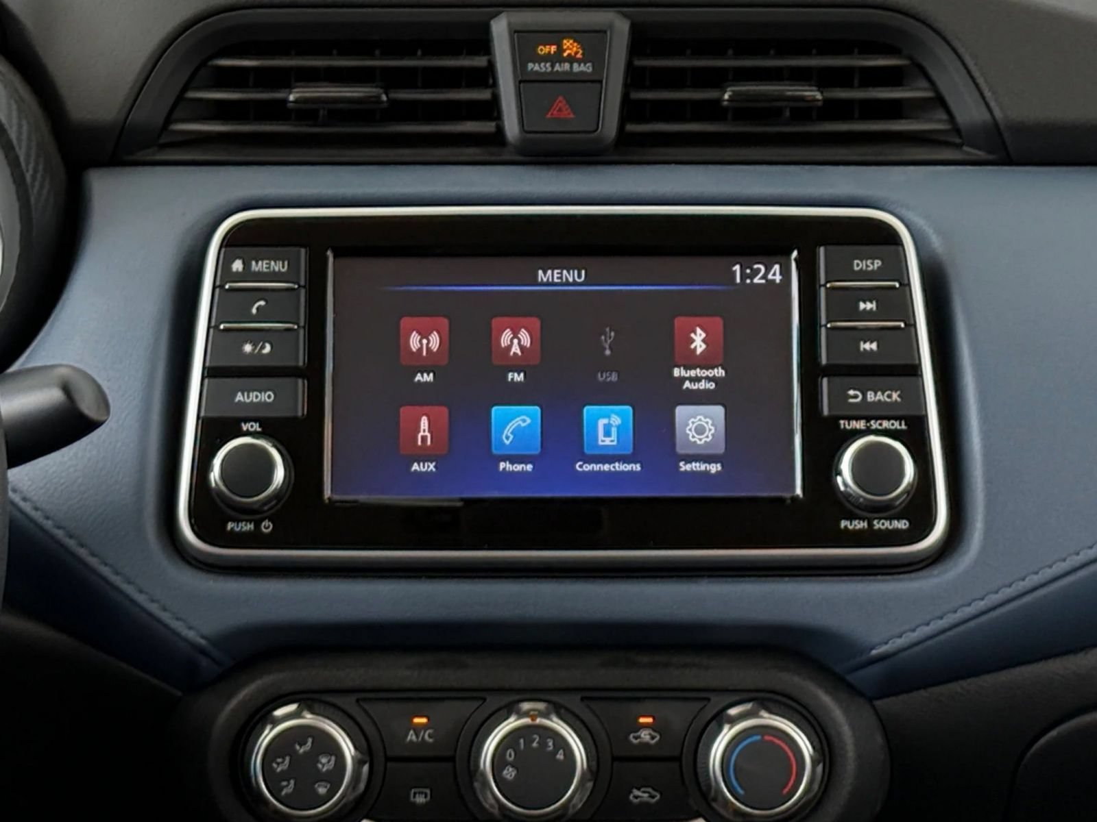 Used 2025 Nissan Versa SV FWD image 16