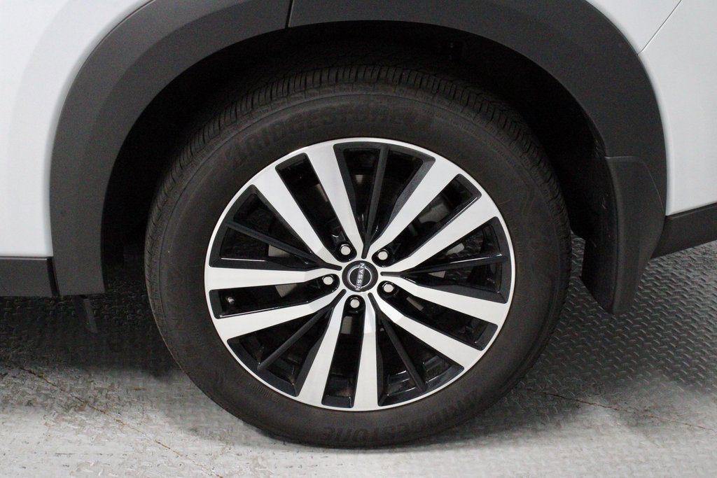 Certified 2025 Nissan Pathfinder Platinum w/ Cargo Package image 20