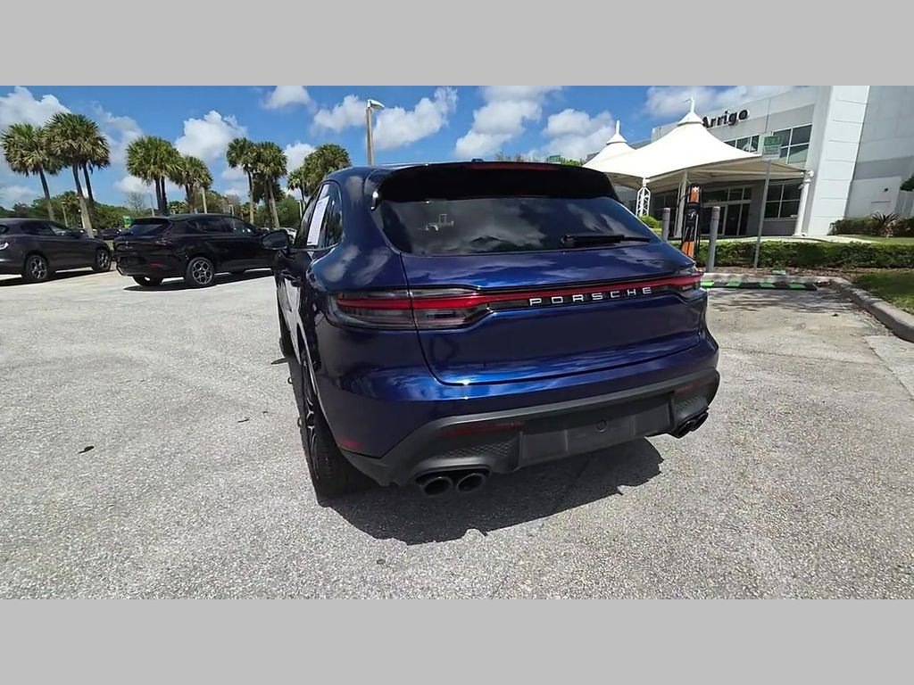 Used 2024 Porsche Macan w/ Premium Plus Package AWD/4WD image 39