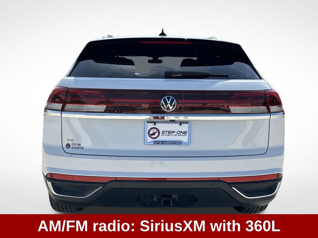 Used 2025 Volkswagen Atlas Cross Sport SE FWD image 5
