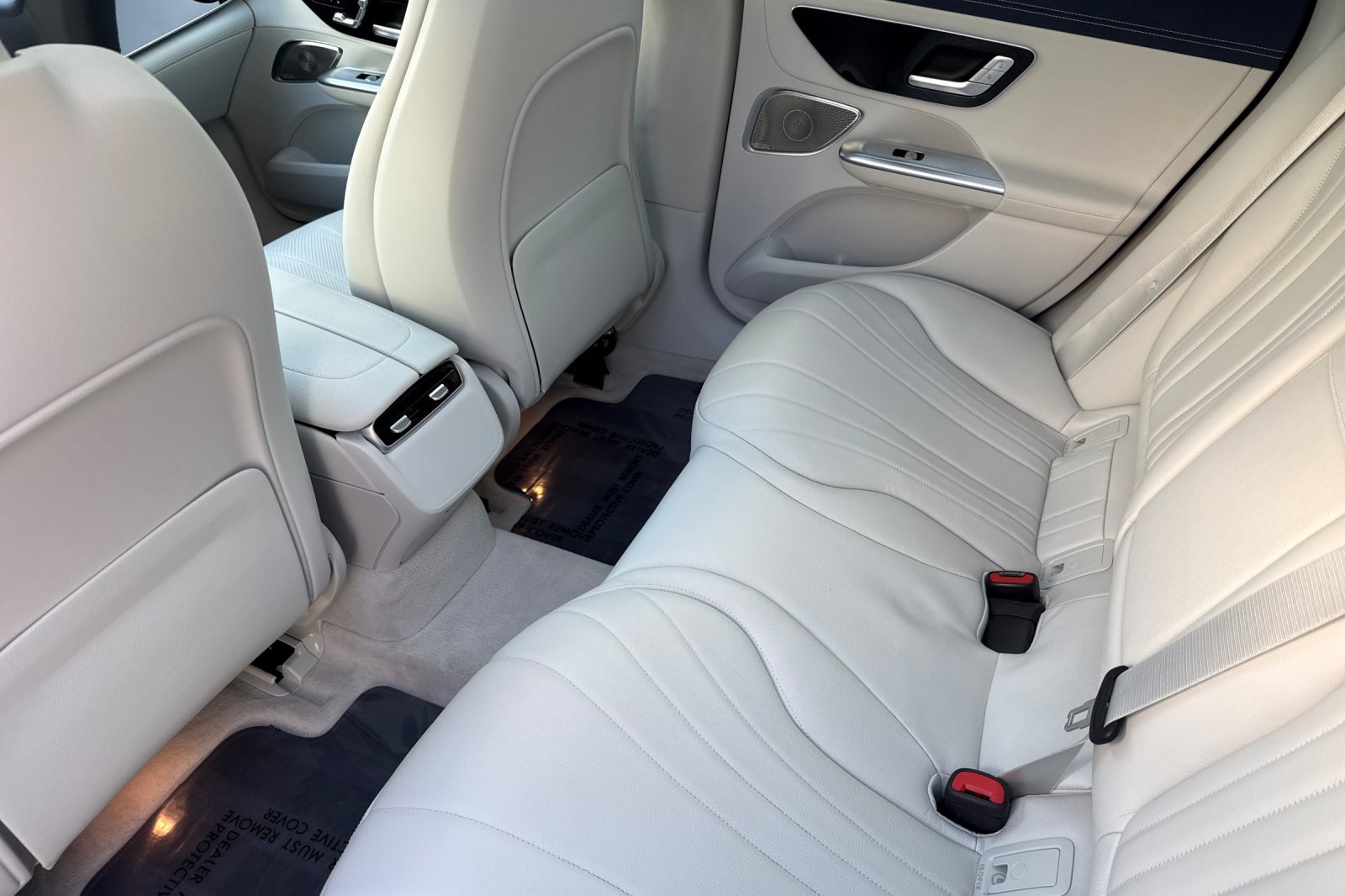 Used 2023 Mercedes-Benz EQE 500 4MATIC Sedan image 11