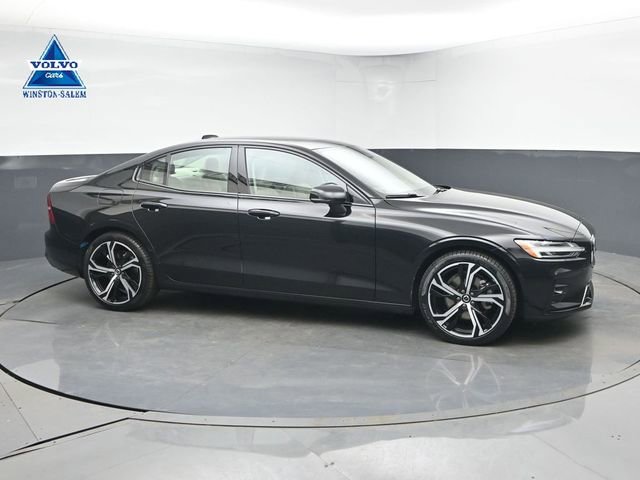 Used 2024 Volvo S60 B5 Plus image 1