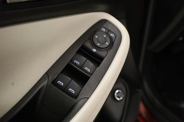 Used 2020 Buick Encore GX Essence image 18