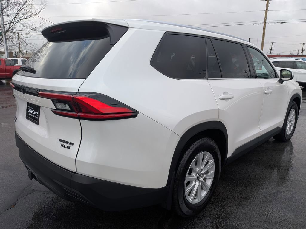 Certified 2024 Toyota Grand Highlander XLE image 7