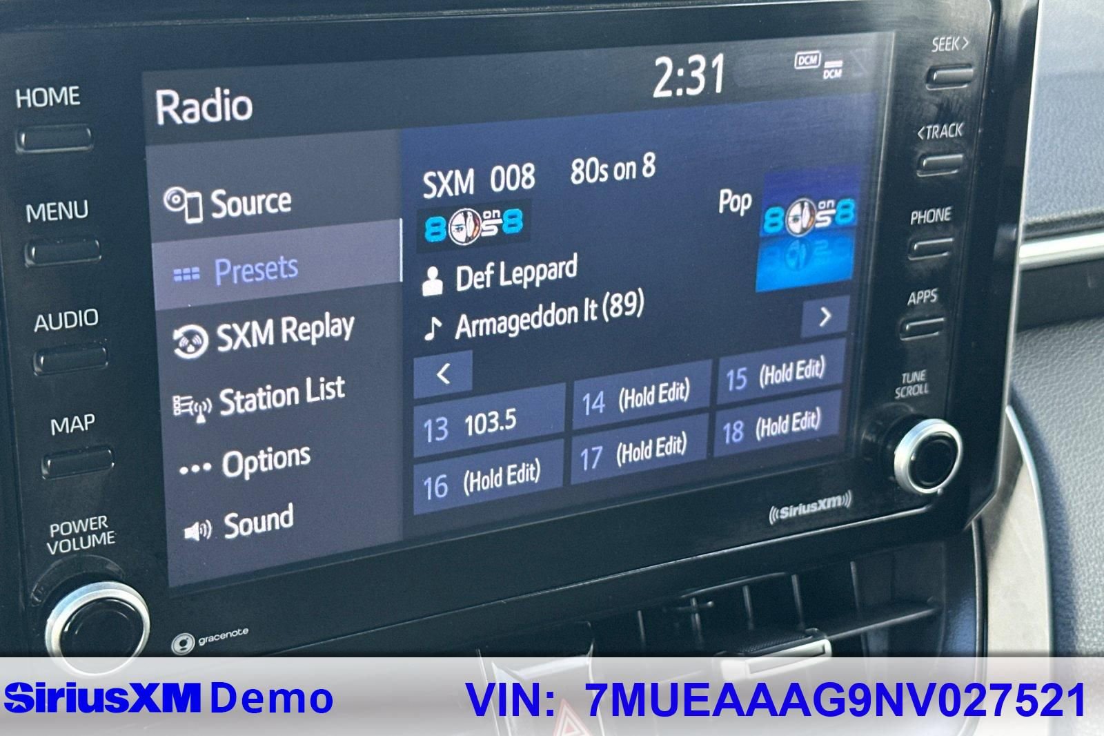 Used 2022 Toyota Corolla Cross XLE image 28