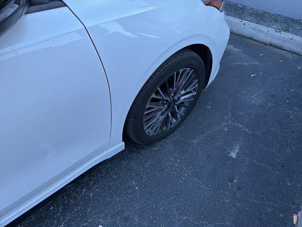 Used 2024 Kia Forte GT-Line image 11