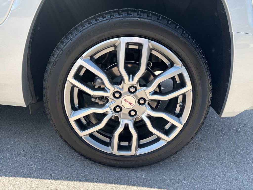 Used 2022 GMC Terrain Denali w/ Denali Premium Package AWD/4WD image 29