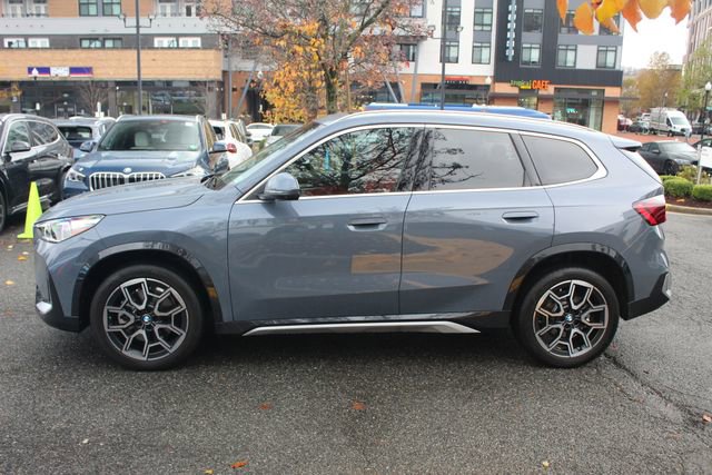 Used 2025 BMW X1 xDrive28i w/ Premium Package image 5