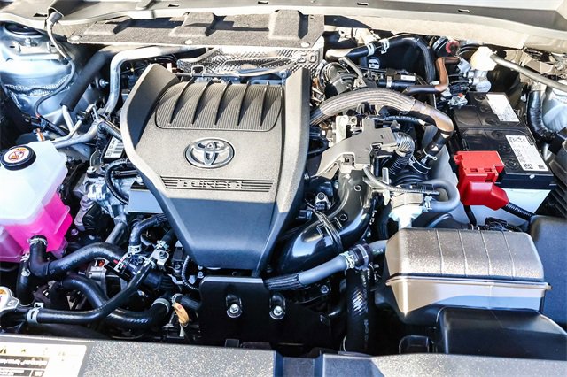 Used 2025 Toyota Grand Highlander AWD image 12