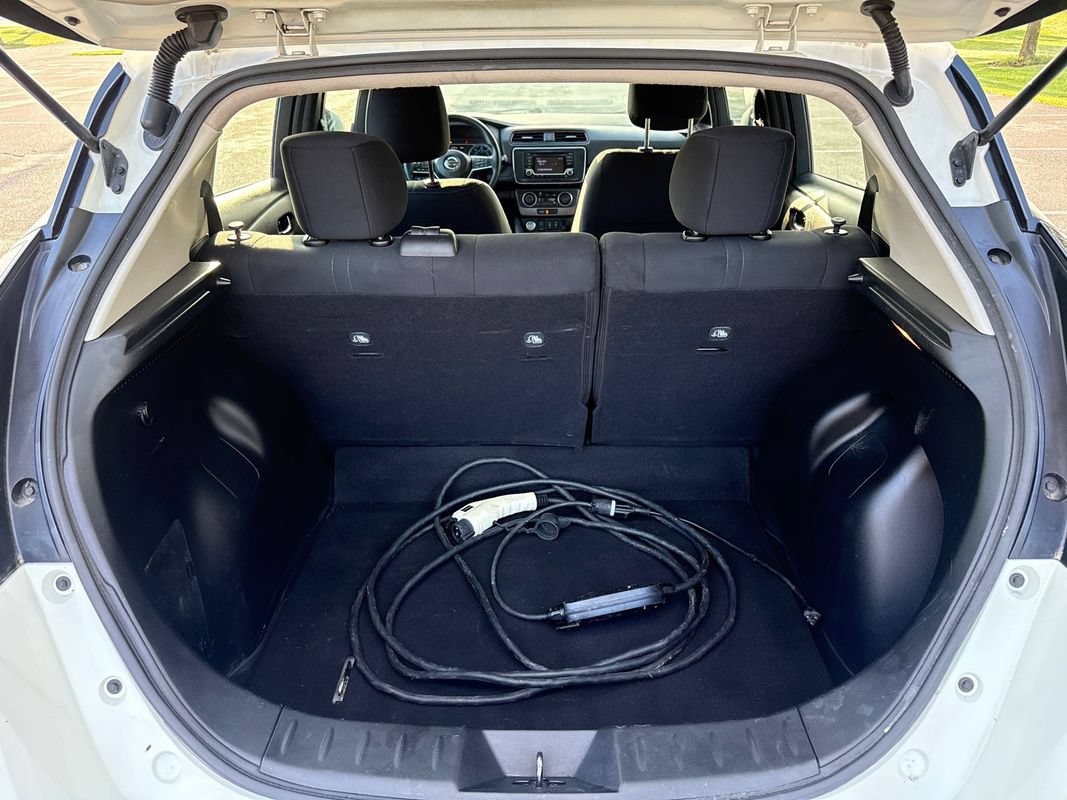 Used 2019 Nissan Leaf S w/ S Charge Package FWD image 12