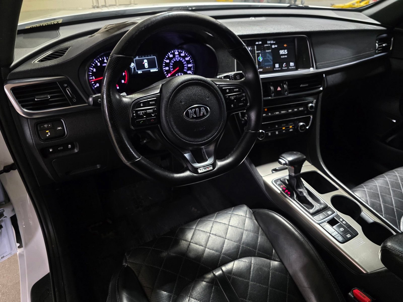 Used 2018 Kia Optima SX w/ Technology Package FWD image 25