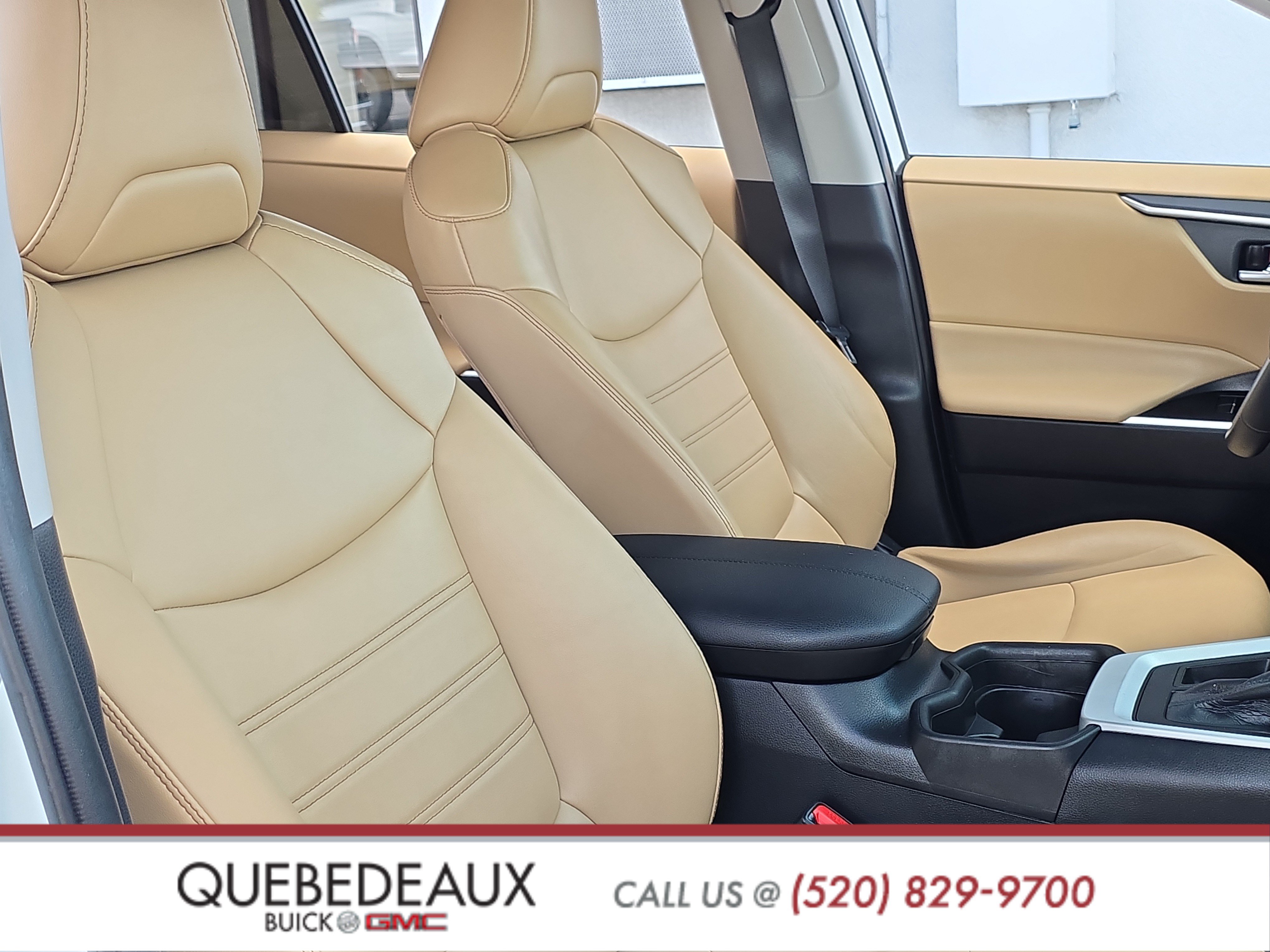 Used 2021 Toyota RAV4 XLE Premium FWD image 30