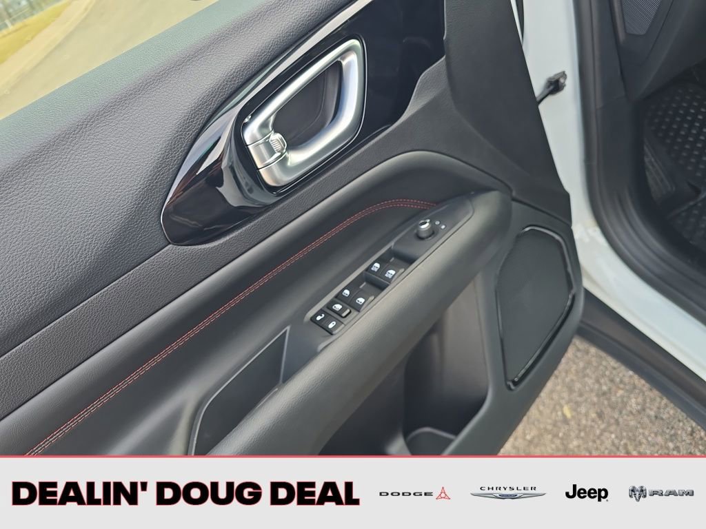 New 2026 Jeep Compass Trailhawk AWD/4WD image 12